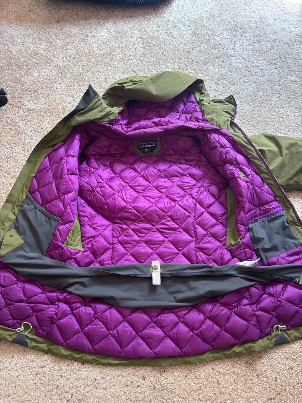 Patagonia Olive Green Women's Waterproof Hooded insSki Jacket with Purple Accent - Picture 3 of 10